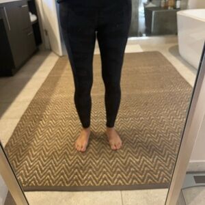 Lululemonn leggings size 4 camouflage
